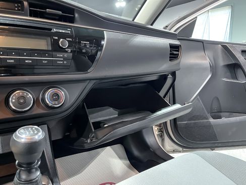 Used 2014 Toyota Corolla CE image 25