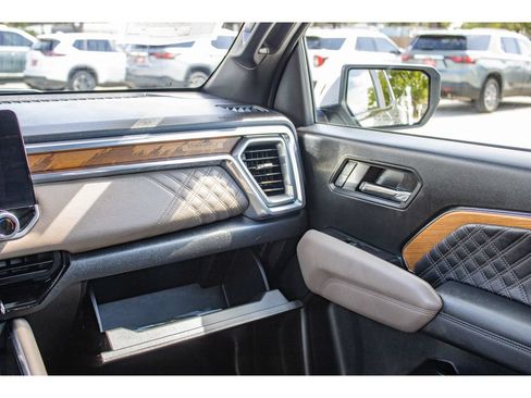 Used 2024 GMC Canyon Denali AWD/4WD image 49