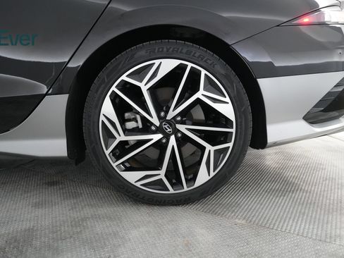Used 2023 Hyundai Ioniq 6 Limited RWD image 9