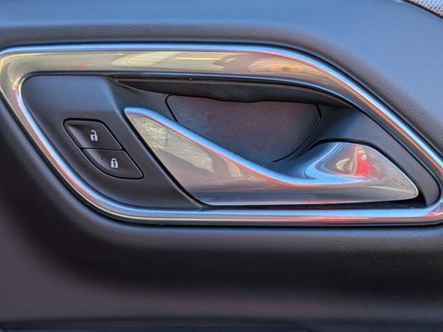 Used 2024 GMC Yukon AT4 w/ Technology Package image 37