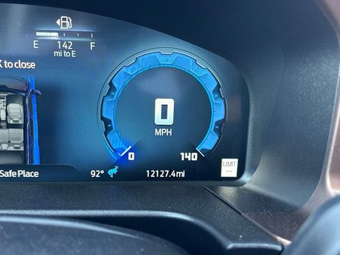 Used 2025 Ford Bronco Sport Outer Banks w/ Outer Banks Tech Package+ AWD/4WD image 11