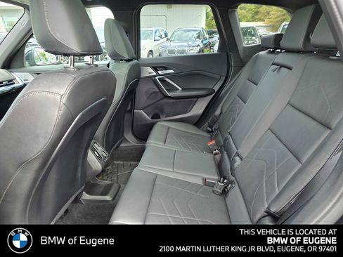 Used 2025 BMW X1 xDrive28i w/ Convenience Package AWD/4WD image 19