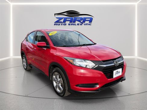 Used 2017 Honda HR-V LX image 9