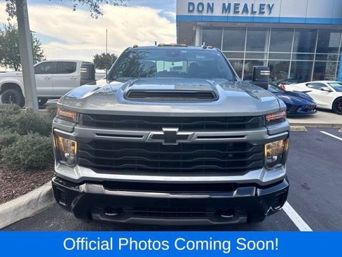 Used 2024 Chevrolet Silverado 2500 Custom w/ Custom Value Package AWD/4WD image 2