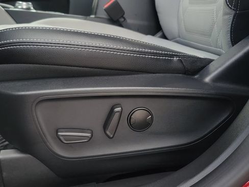 Used 2024 Ford Escape Platinum w/ Premium Technology Package AWD/4WD image 16
