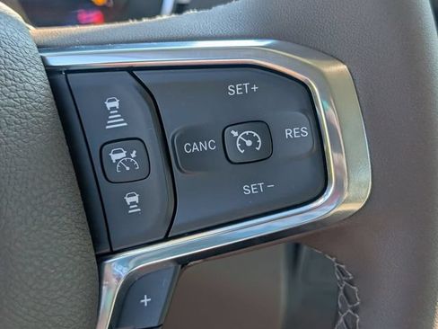 New 2026 RAM 3500 Laramie AWD/4WD image 15