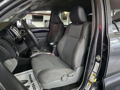 Used 2015 Toyota Tacoma 4x4 Double Cab w/ TRD Off-Road Package image 9