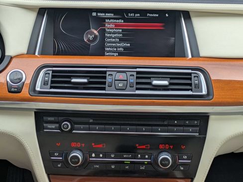 Used 2015 BMW 750Li RWD image 18