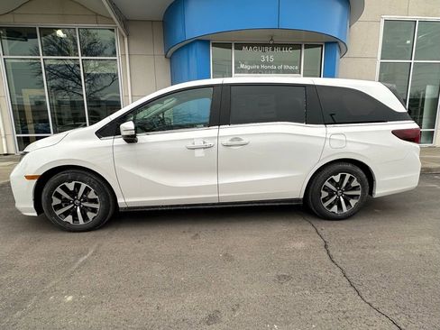 New 2026 Honda Odyssey EX-L image 2