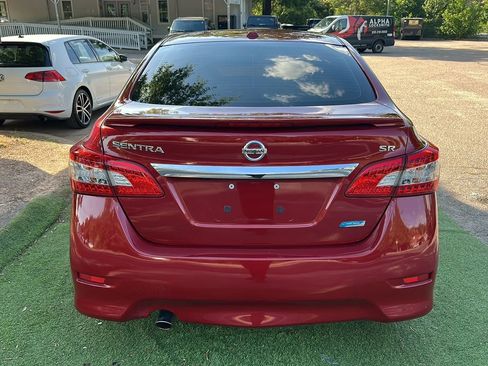 Used 2013 Nissan Sentra SR w/ Premium Pkg FWD image 6
