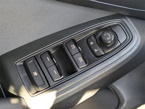 Used 2018 Subaru Crosstrek 2.0i Premium w/ Eyesight System image 25