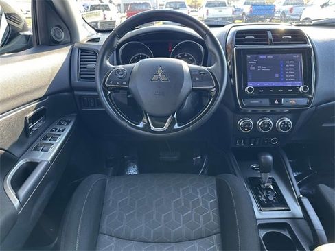 Used 2020 Mitsubishi Outlander Sport SE image 9