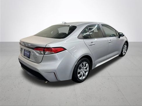 Used 2024 Toyota Corolla LE FWD image 7