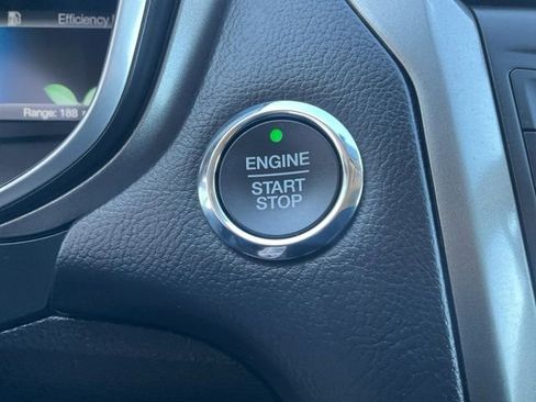 Used 2018 Ford Fusion S image 13