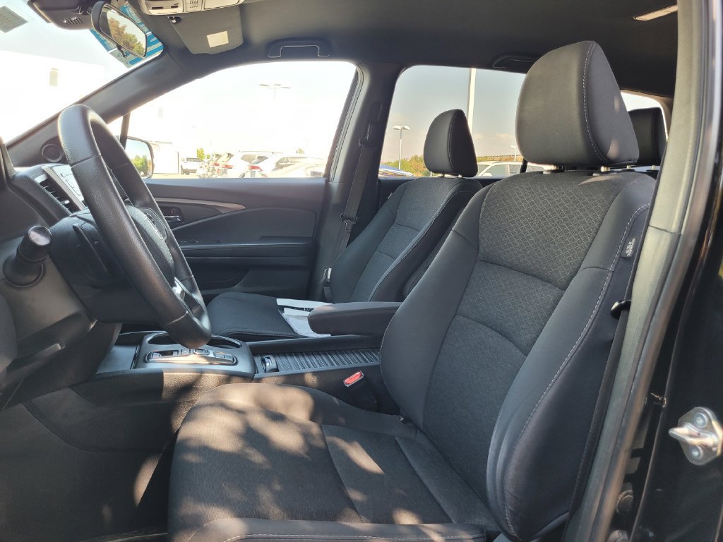 Used 2019 Honda Passport Sport image 12