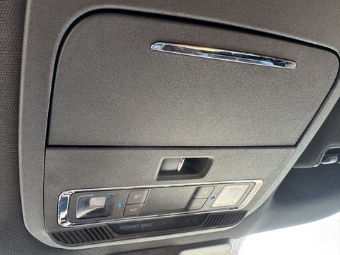 Used 2022 Ford F150 Lariat image 31