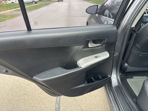 Used 2012 Toyota Camry SE image 24