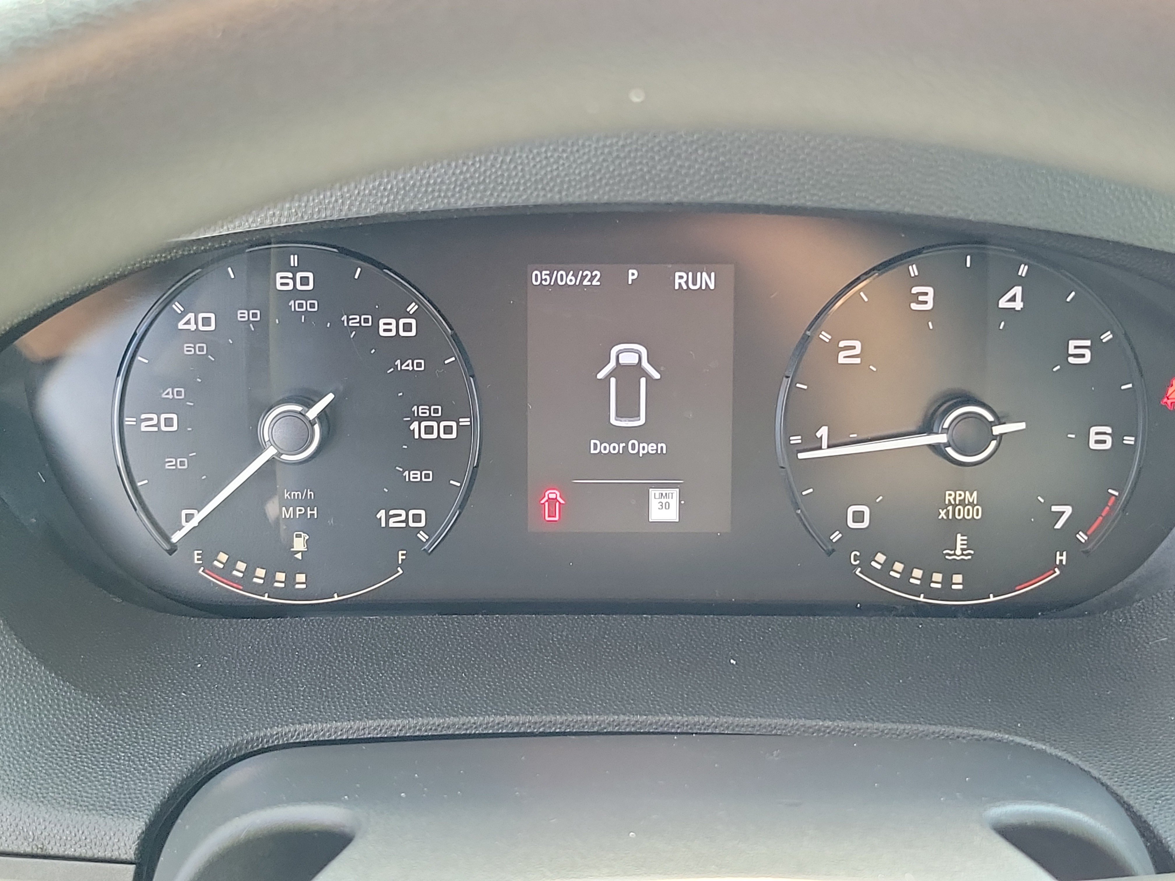 Used 2025 RAM ProMaster 2500 w/ Convenience Group FWD image 21