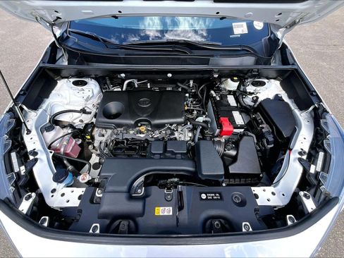 Used 2024 Toyota RAV4 XLE FWD image 29