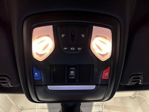 Used 2023 RAM 1500 Big Horn AWD/4WD image 25