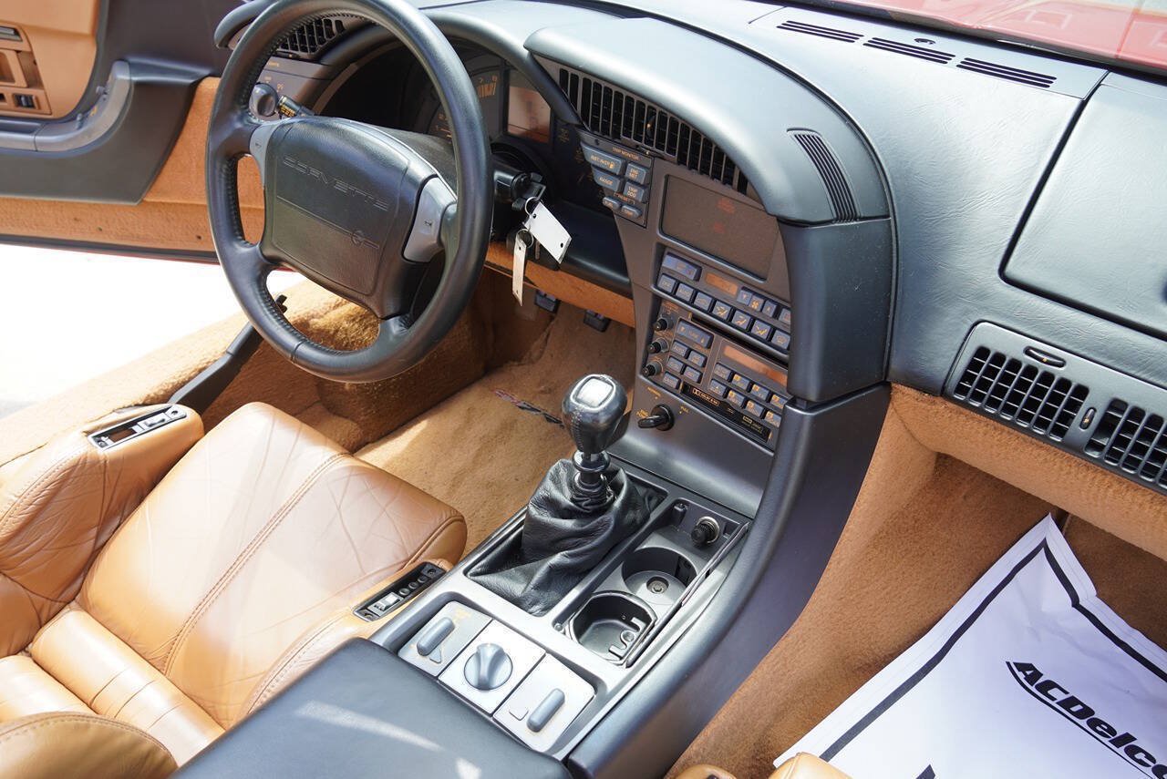 Used 1990 Chevrolet Corvette ZR-1 RWD image 23