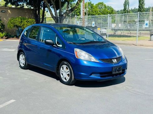 Used 2010 Honda Fit image 7