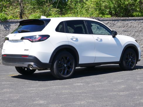Used 2025 Honda HR-V Sport image 7