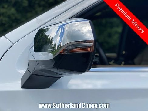 Used 2023 Chevrolet Tahoe Premier AWD/4WD image 11
