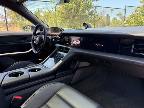 Certified 2022 Porsche Taycan GTS AWD/4WD image 25