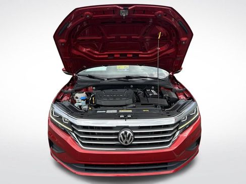 Used 2022 Volkswagen Passat 2.0T SE FWD image 19