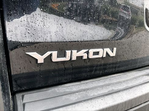 Used 2019 GMC Yukon SLT image 10