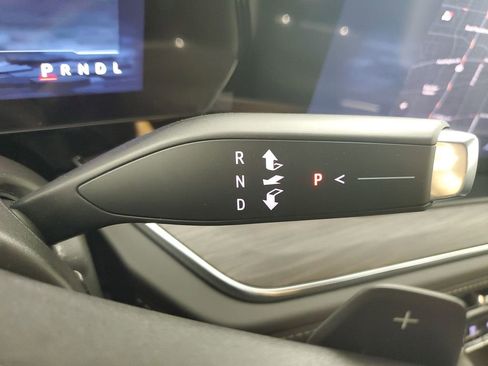 New 2026 Chevrolet Suburban LT image 20