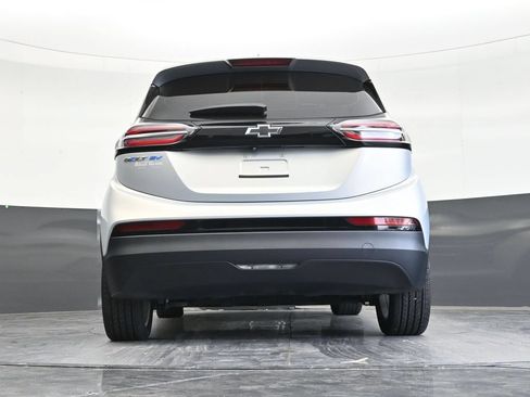 Used 2023 Chevrolet Bolt LT FWD image 22