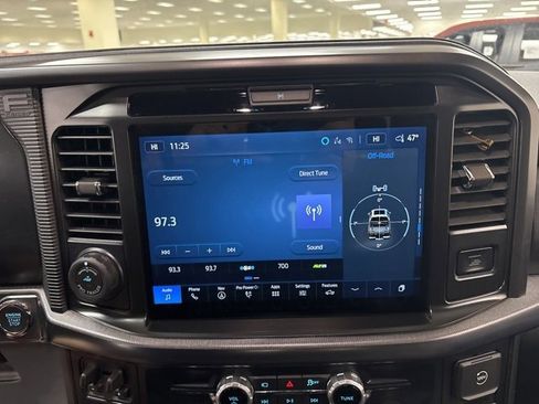 Used 2025 Ford F150 Lariat w/ Equipment Group 502A High image 20