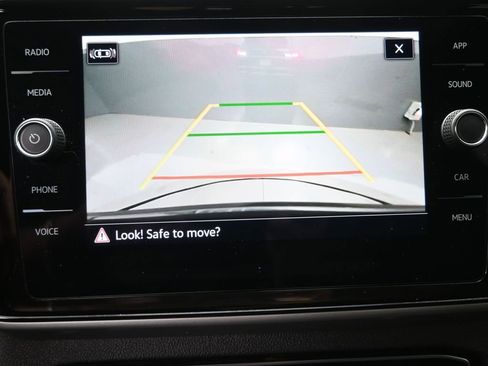 Used 2023 Volkswagen Atlas Cross Sport SE w/ Panoramic Sunroof Package image 32