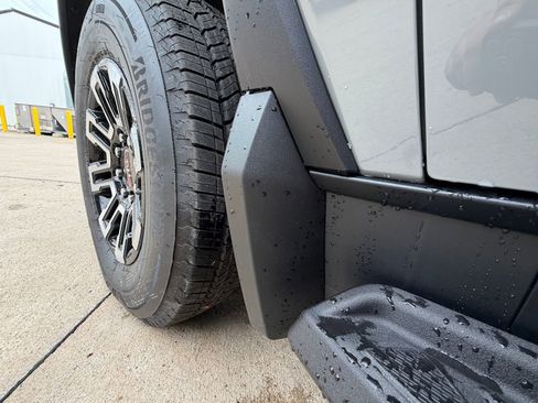 New 2026 GMC Sierra EV Elevation AWD/4WD image 39