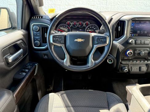 Certified 2021 Chevrolet Silverado 1500 LT AWD/4WD image 30