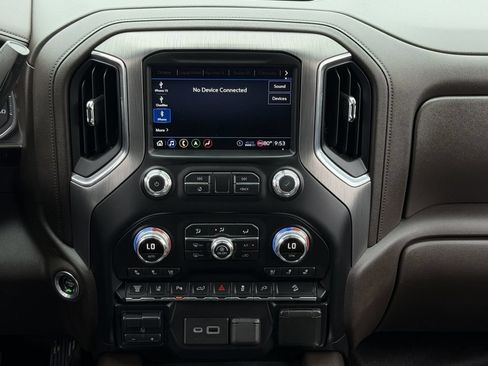 Used 2020 GMC Sierra 2500 Denali w/ Denali Ultimate Package AWD/4WD image 18