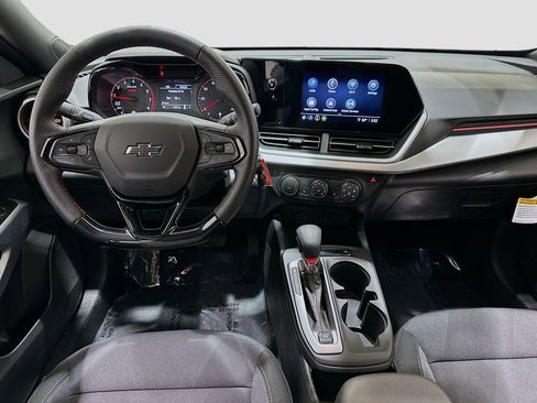 Certified 2026 Chevrolet Trax RS w/ Sunroof Package image 21