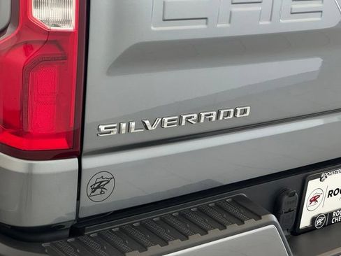 Used 2019 Chevrolet Silverado 1500 RST AWD/4WD image 46