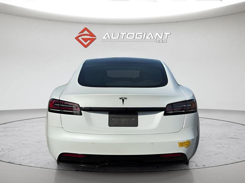 Used 2023 Tesla Model S Standard Range image 5