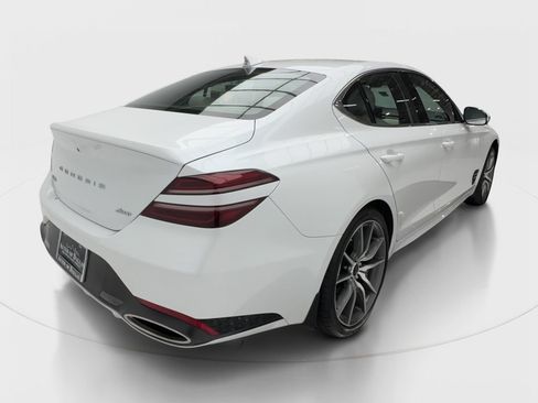 Used 2024 Genesis G70 2.5T AWD/4WD image 7