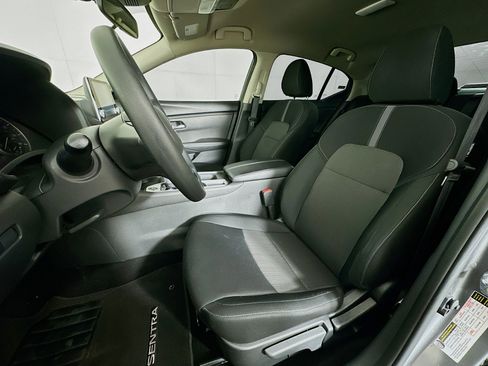 Used 2025 Nissan Sentra SV w/ Trunk Package image 13