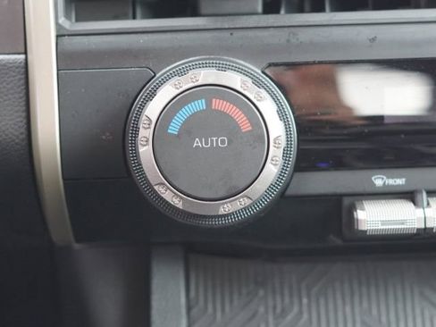 Certified 2024 Toyota Tacoma TRD Sport image 31