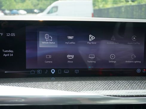 Used 2025 Cadillac Escalade ESV V AWD/4WD image 31
