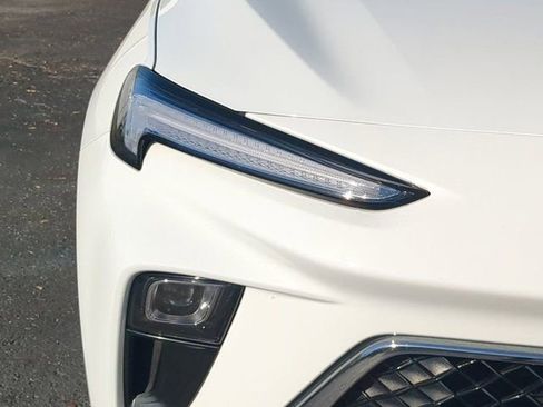 Used 2024 Buick Encore GX Sport Touring w/ Advanced Technology Package image 9