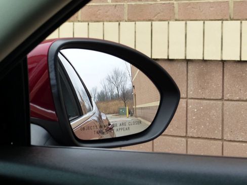 Used 2023 Buick Envision Avenir image 46