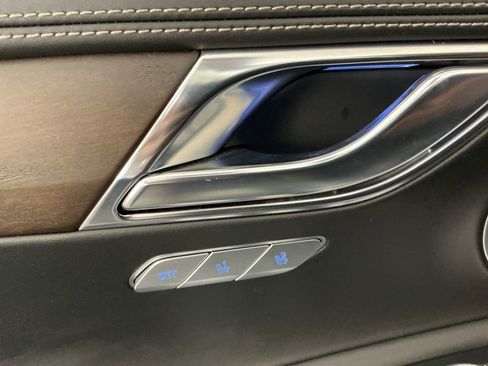 Used 2023 Genesis GV80 2.5T w/ Prestige Package image 27