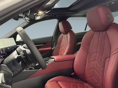 New 2026 BMW 530i w/ Premium Package RWD image 14