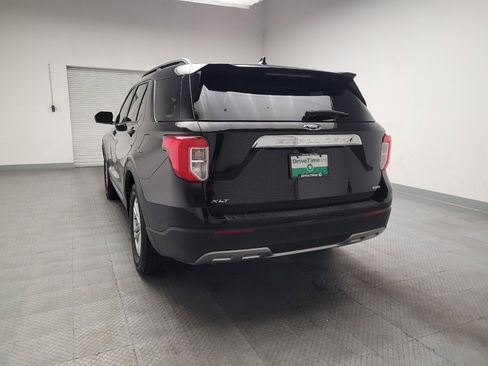 Used 2020 Ford Explorer XLT w/ Equipment Group 202A RWD image 6